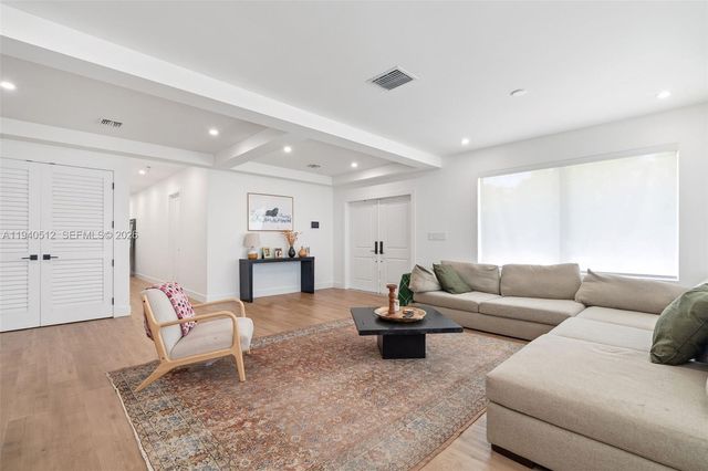 8121 SW 97th Ter, Miami, FL 33156