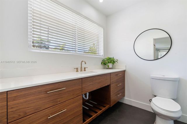 8121 SW 97th Ter, Miami, FL 33156