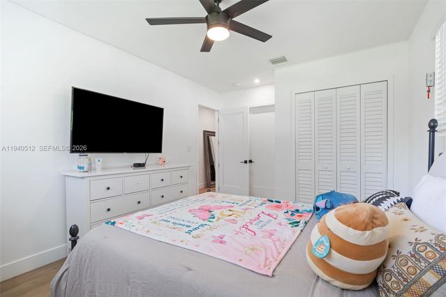 8121 SW 97th Ter, Miami, FL 33156