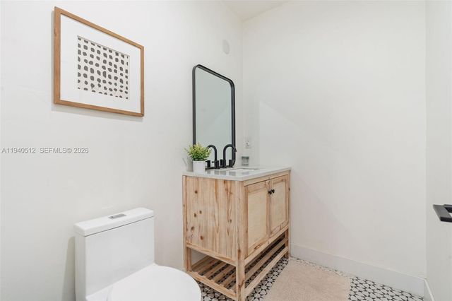 8121 SW 97th Ter, Miami, FL 33156