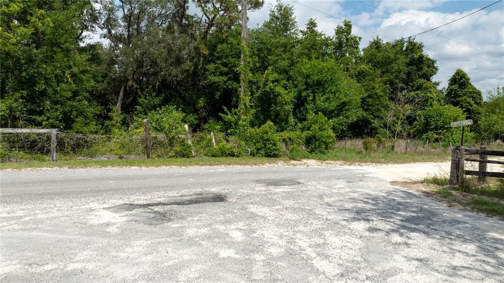 00 SE 200TH, Morriston, FL 32668