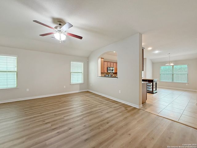 4096 Cherry Tree, Schertz, TX 78108