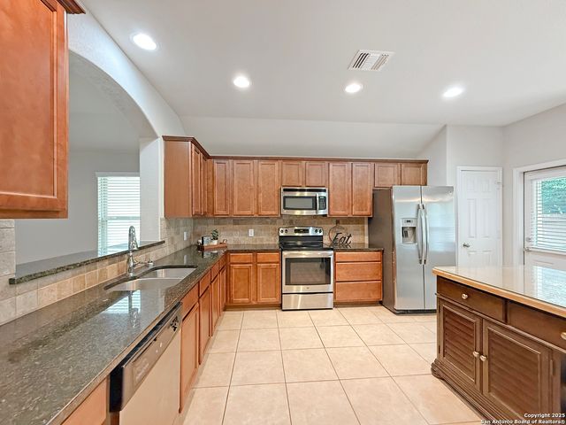 4096 Cherry Tree, Schertz, TX 78108