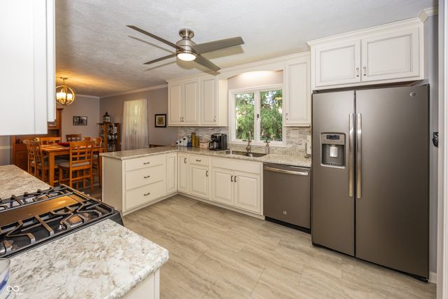 1244 Apple Street, Greenfield, IN 46140