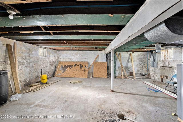 1017 Whyte Street, Lansing, MI 48906