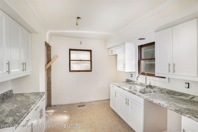 1017 Whyte Street, Lansing, MI 48906