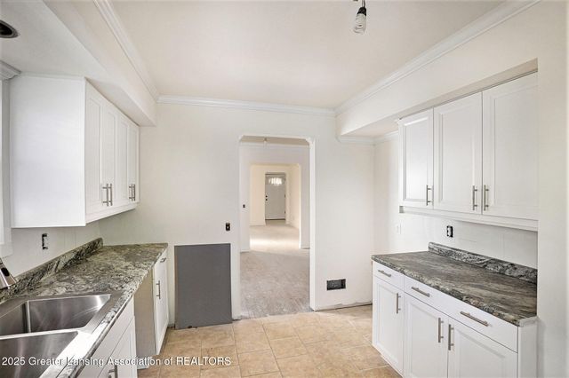 1017 Whyte Street, Lansing, MI 48906