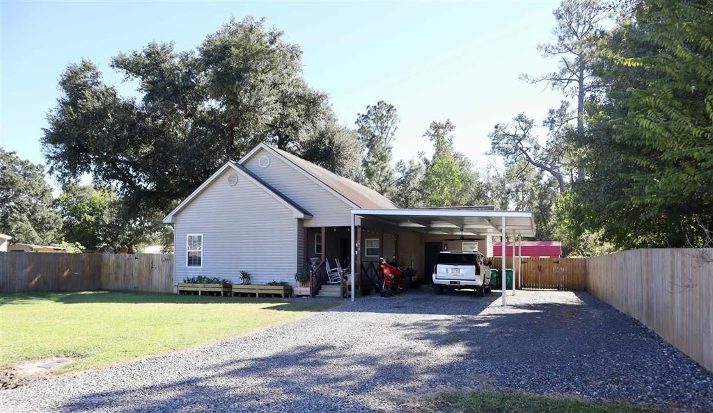 1919 Dale St Street, Sulphur, LA 70663