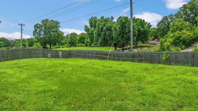 1209 Willow Oak Street, Elkins, AR 72727