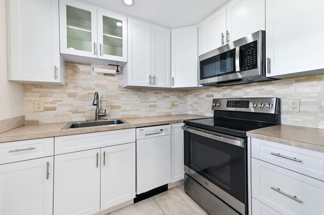 505 Monaco K Boulevard, Delray Beach, FL 33446