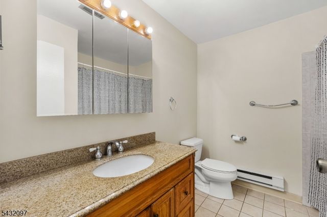 806 Eves Dr 3G, Hillsborough Twp., NJ 08844
