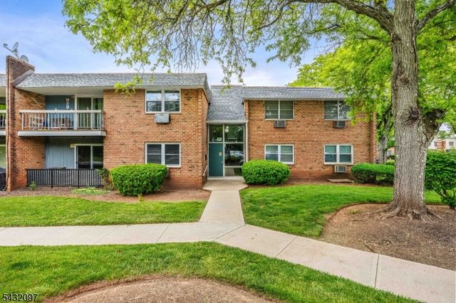 806 Eves Dr 3G, Hillsborough Twp., NJ 08844