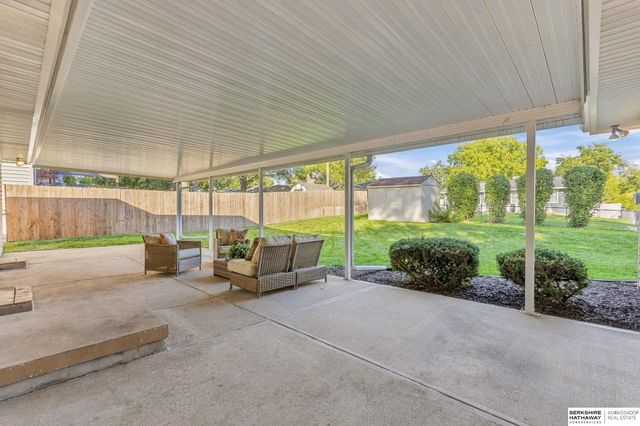 3329 S 78th Street, Omaha, NE 68124
