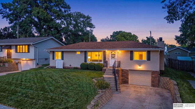 3329 S 78th Street, Omaha, NE 68124