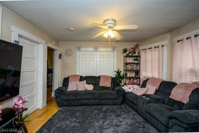 117 Central Ave, West Caldwell Twp., NJ 07006