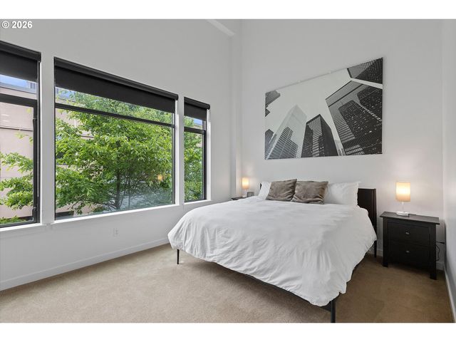 1728 Nw RIVERSCAPE St, Portland, OR 97209