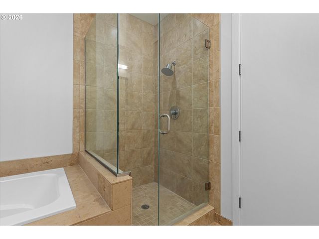 1728 Nw RIVERSCAPE St, Portland, OR 97209