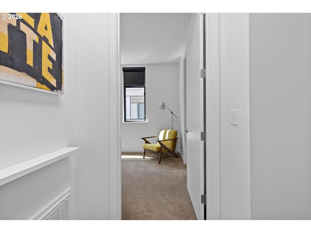 1728 Nw RIVERSCAPE St, Portland, OR 97209