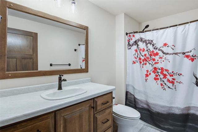 6401 Aspen Ridge Drive, Eau Claire, WI 54703