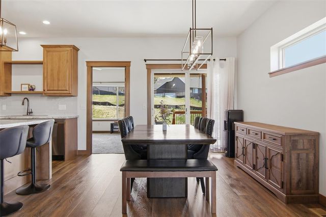 6401 Aspen Ridge Drive, Eau Claire, WI 54703
