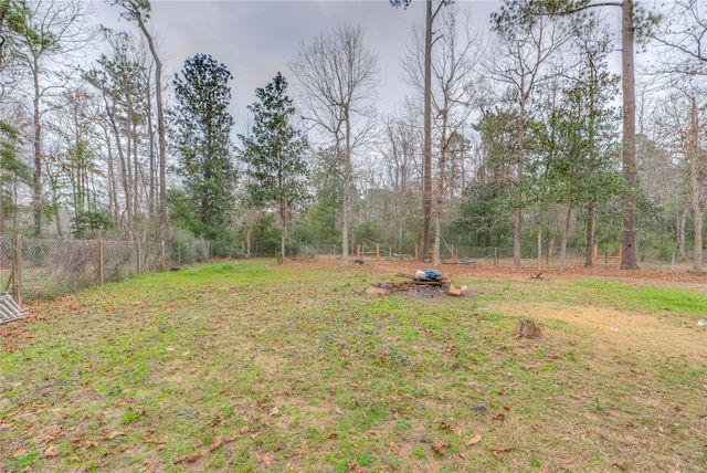 713 Garrett Road, Livingston, TX 77351