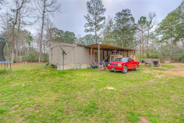 713 Garrett Road, Livingston, TX 77351
