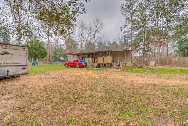 713 Garrett Road, Livingston, TX 77351