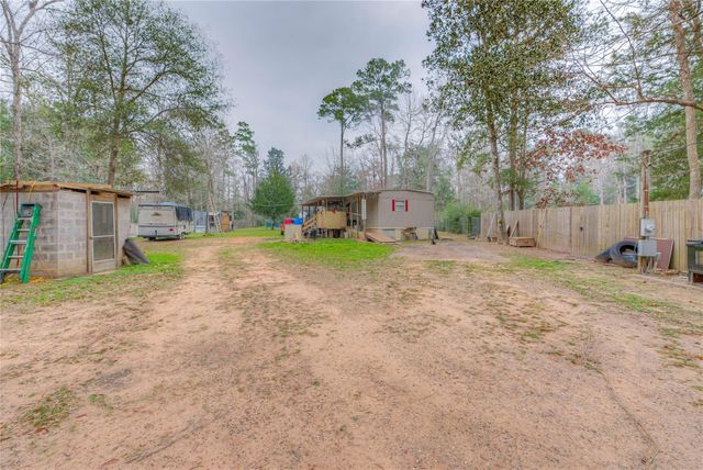 713 Garrett Road, Livingston, TX 77351