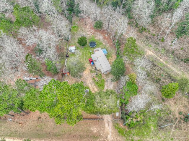713 Garrett Road, Livingston, TX 77351