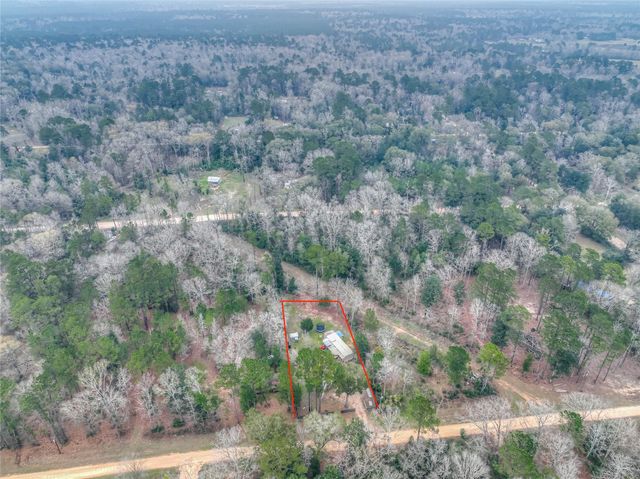 713 Garrett Road, Livingston, TX 77351
