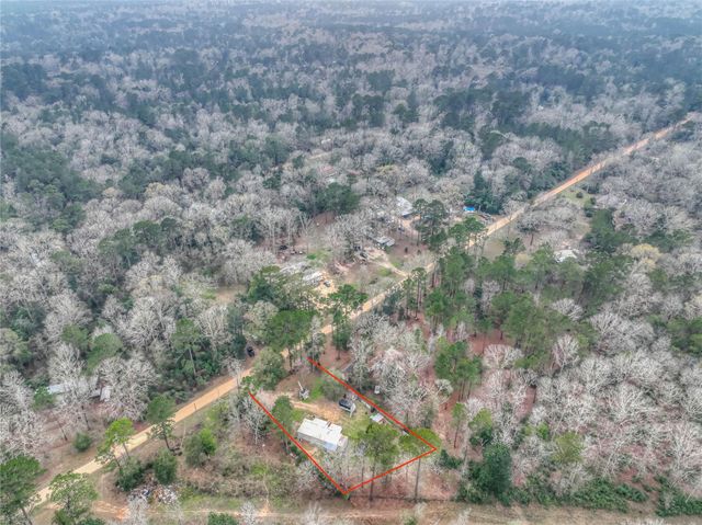 713 Garrett Road, Livingston, TX 77351