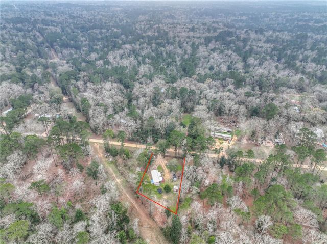 713 Garrett Road, Livingston, TX 77351