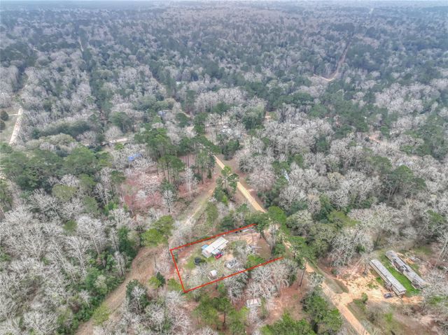 713 Garrett Road, Livingston, TX 77351