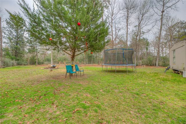 713 Garrett Road, Livingston, TX 77351