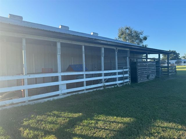 331 SE HIGHWAY 42, Summerfield, FL 34491