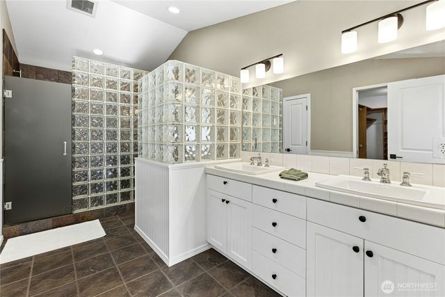 2011 145th Avenue SE, Bellevue, WA 98007