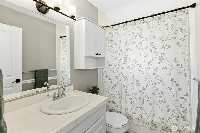 2011 145th Avenue SE, Bellevue, WA 98007