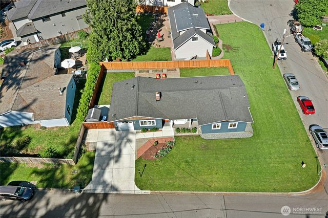 2011 145th Avenue SE, Bellevue, WA 98007