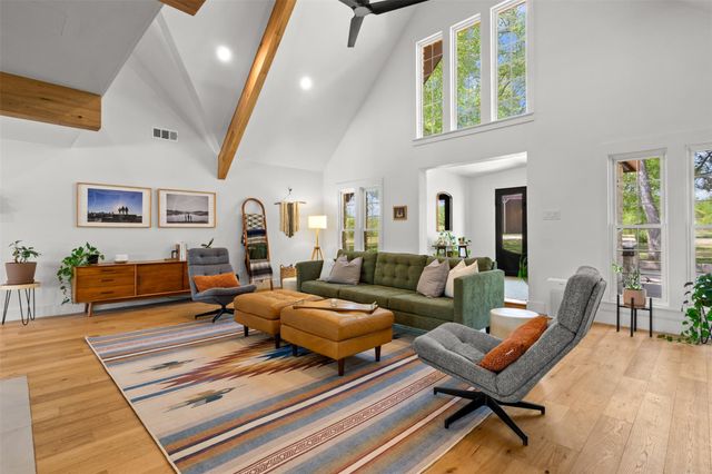 4530 Fm 86, Luling, TX 78648