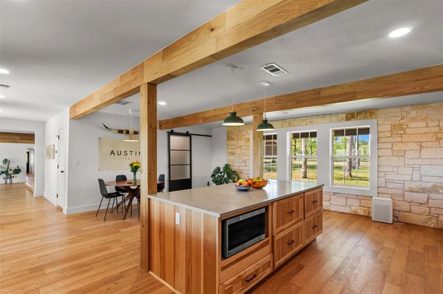 4530 Fm 86, Luling, TX 78648