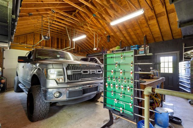 4530 Fm 86, Luling, TX 78648