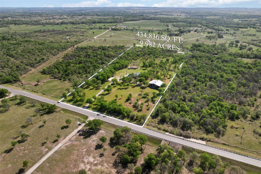 4530 Fm 86, Luling, TX 78648