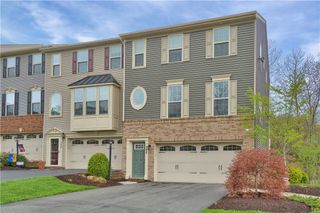 100 Arbor Trail Drive, Robinson Twp, PA 15136