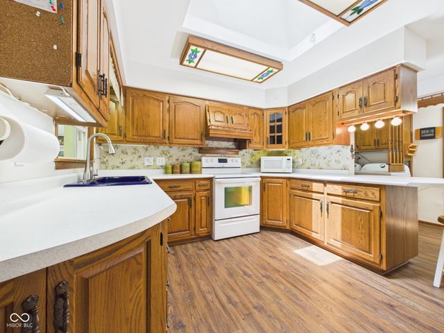 405 W Van Buren Street, Alexandria, IN 46001
