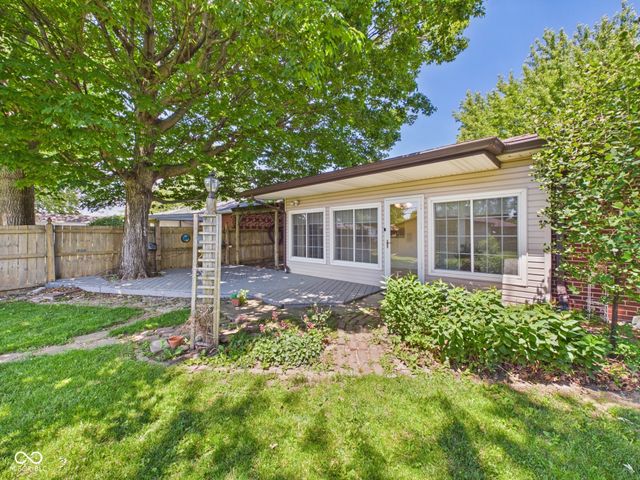 405 W Van Buren Street, Alexandria, IN 46001