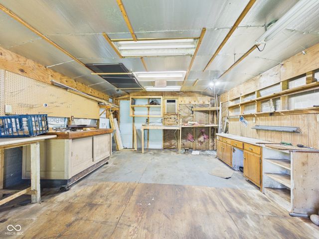 405 W Van Buren Street, Alexandria, IN 46001