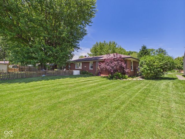 405 W Van Buren Street, Alexandria, IN 46001