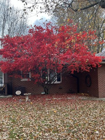 405 W Van Buren Street, Alexandria, IN 46001