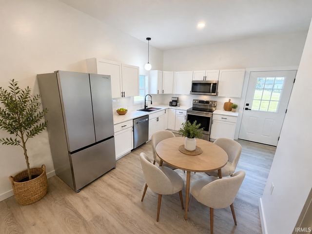 1310 4th Street, Bedford, IN 47421