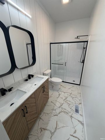 1310 4th Street, Bedford, IN 47421